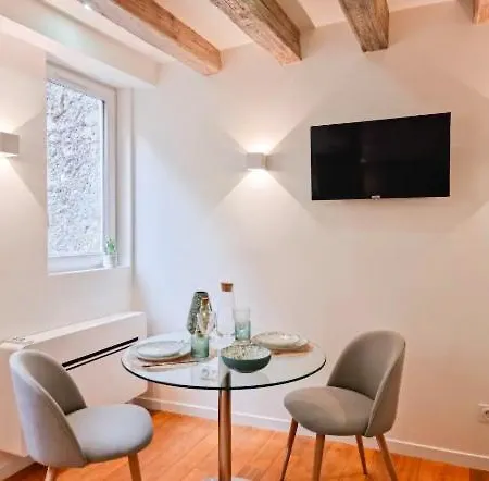 Majord'home 4* - Le Bonbon -coeur Vieille *